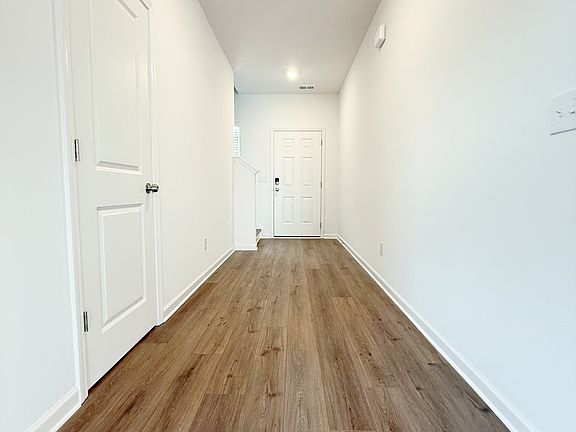 4th image of 299 Red Dragon Dr