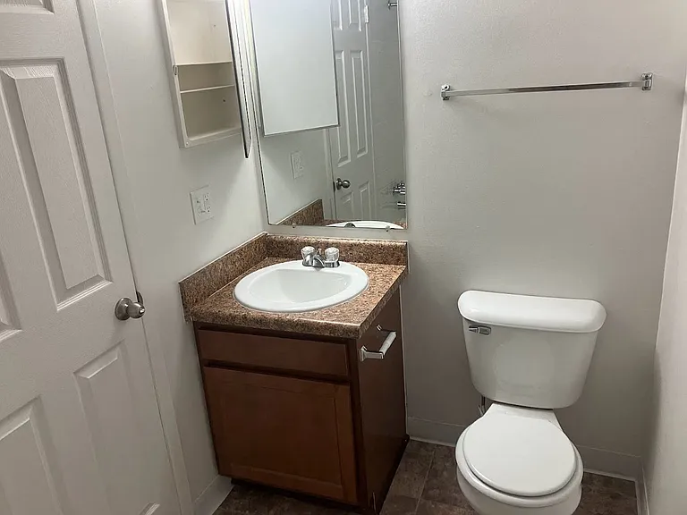Charter Oaks Apartments — Photo 71