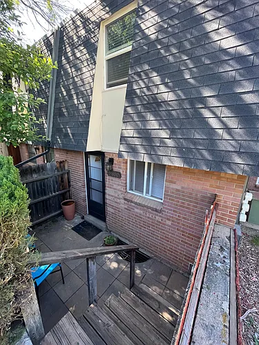 5835 S Pearl St Photo 1