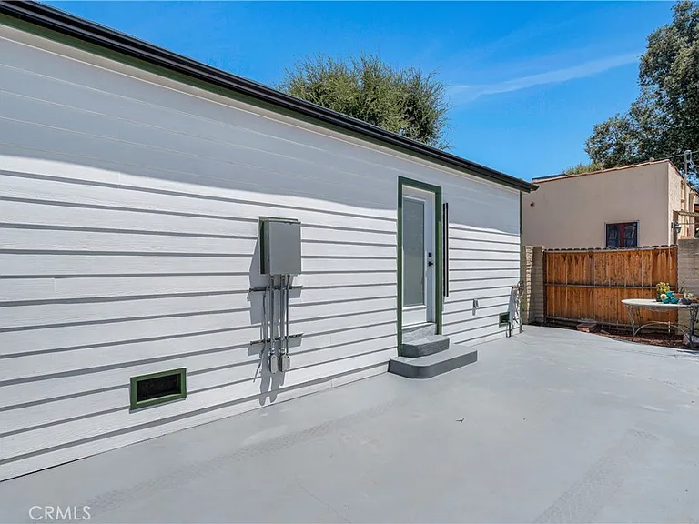 1016 Highland Ave — Photo 11