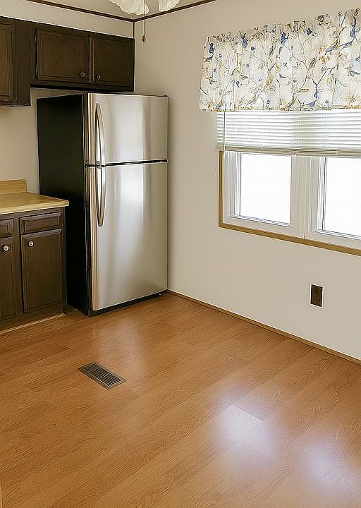 2nd image of 2719 Coachlight Pl