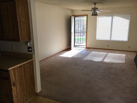 3rd image of 1323 N 84th Pl