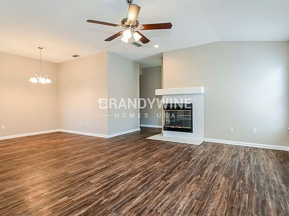 3rd image of 899 Majestic Cypress Dr N