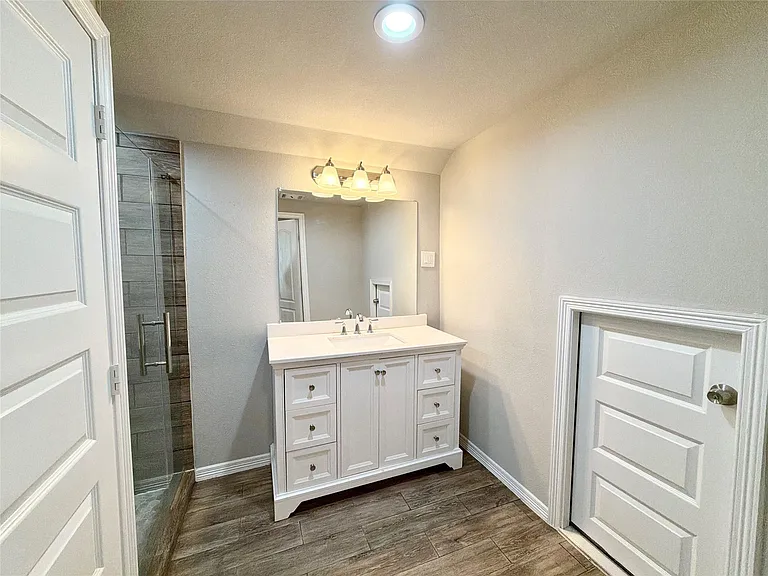 415 Northern Pike Dr — Photo 27