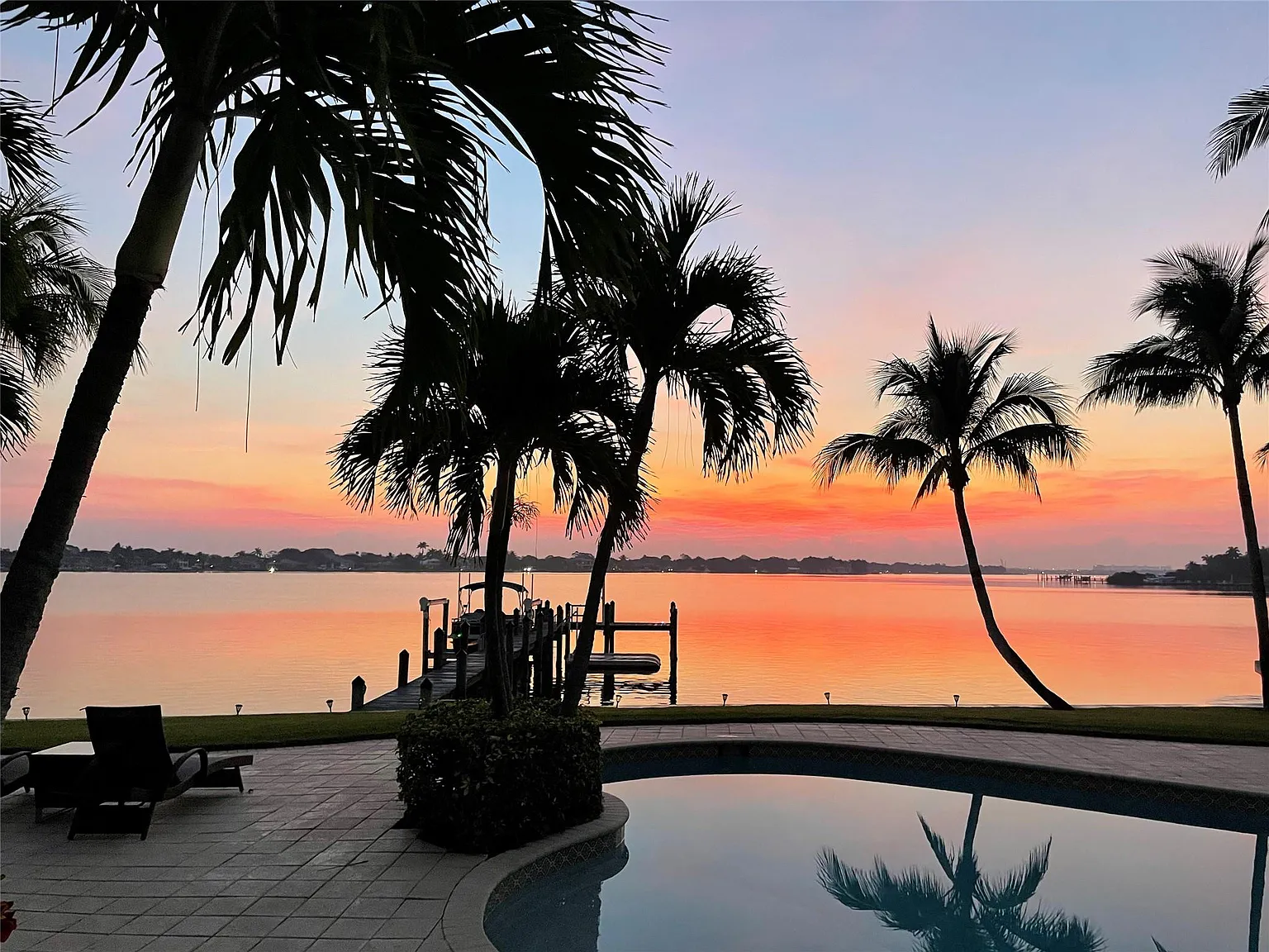 4 bed, 7.0 bath, 5452 sqft, $45,000 — Photo 1