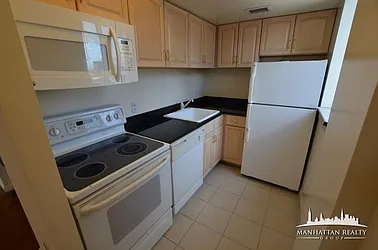 Rented by Manhattan Realty Group