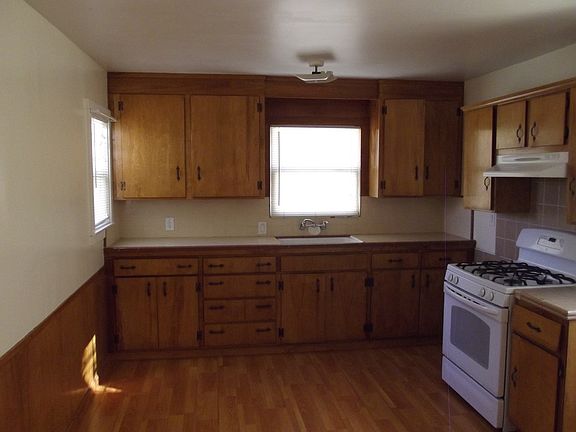 4th image of 701 Glide Ave House 1-2-3