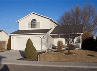 1720 S Woodland Dr, Nampa, ID 83686