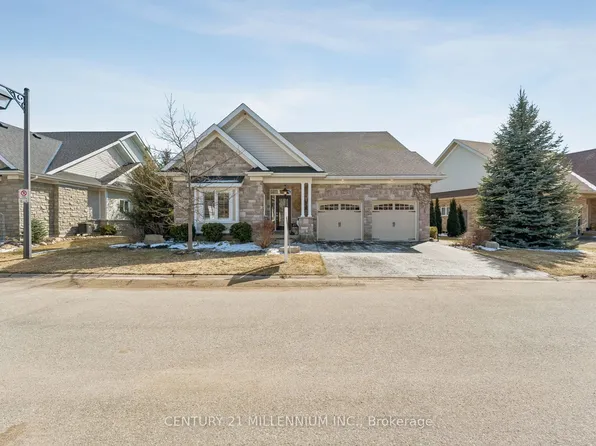 200 Kingfisher Dr #123, Mono, ON L9W 0B3