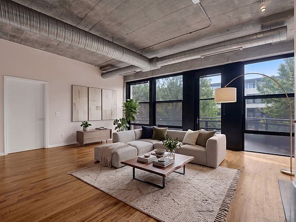 4th image of 1000 W 15th St Unit 232