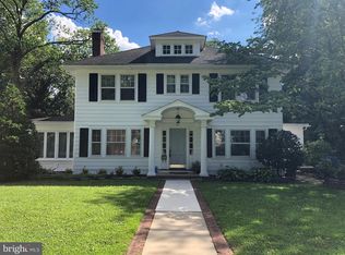 27 Valley View Ter, Moorestown, NJ 08057