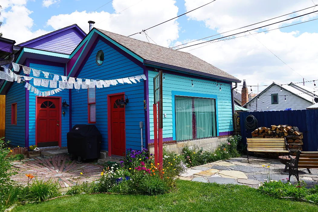 1 bed, 800 sqft, $2,400 — Photo 1