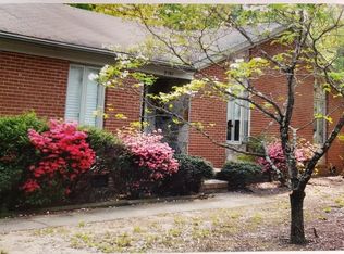 2101 Three Meadows Rd, Greensboro, NC 27455