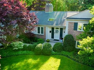 85 Brookwood Rd, Rochester, NY 14610