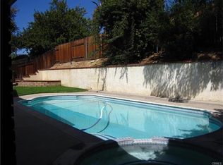 1554 E Powell Ln, Redlands, CA 92374