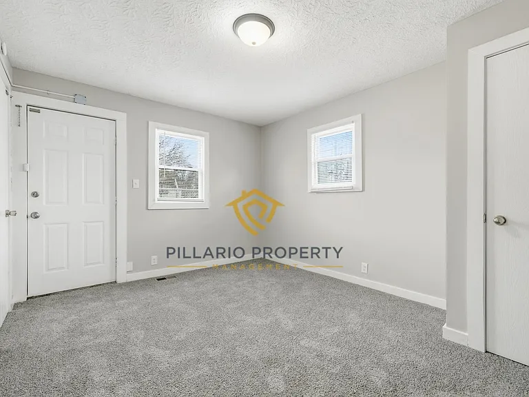 3383 Station St — Photo 16