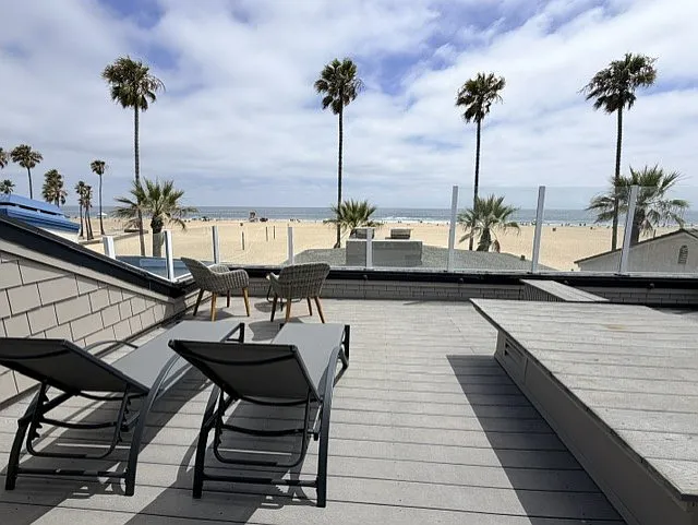 1510 W Oceanfront #B — Photo 14