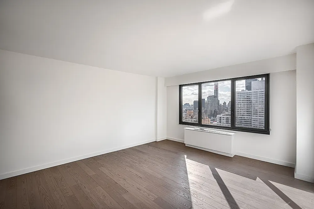 220 East 72nd Street — Photo 4