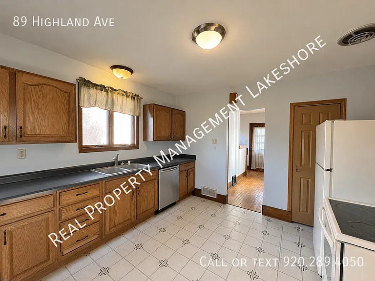 89 Highland Ave — Photo 10