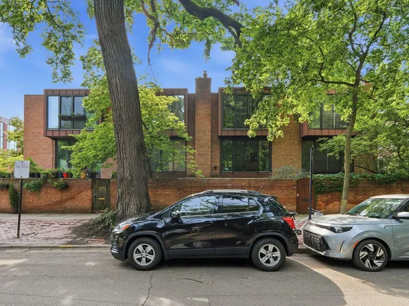 2206 N Burling St, Chicago, IL 60614