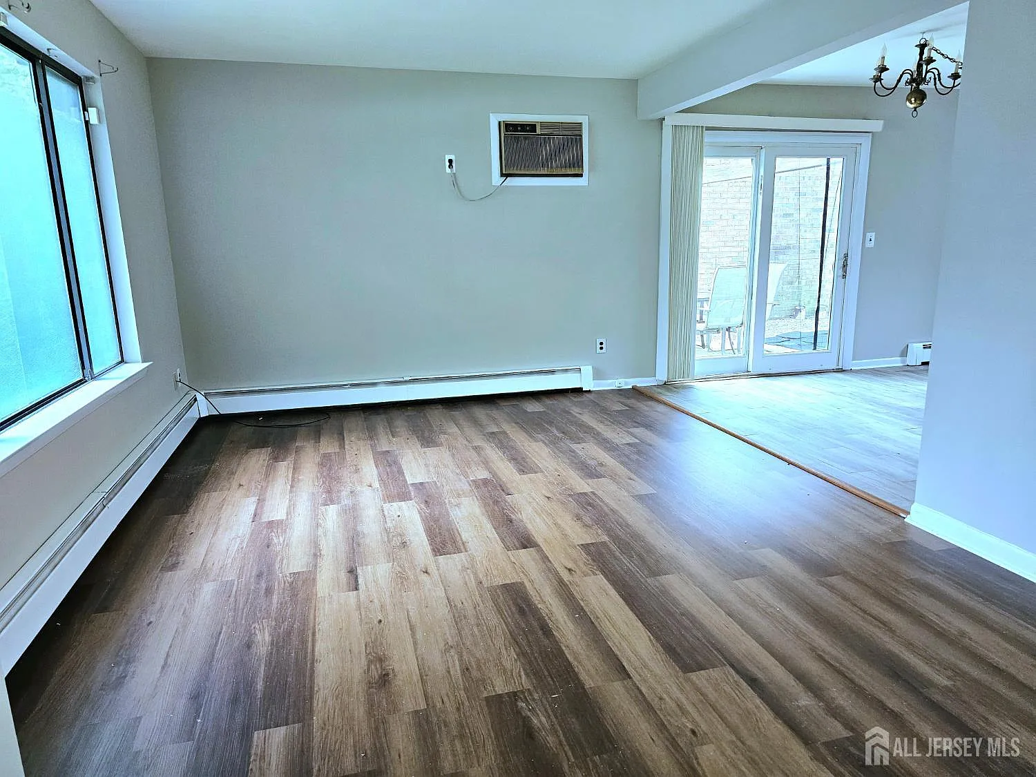 2 bed, 1.5 bath, 1226 sqft, $2,950 — Photo 4