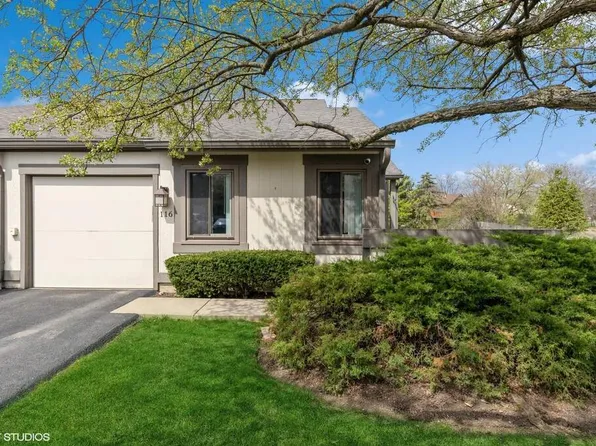116 Honeysuckle Ct, Rolling Meadows, IL 60008