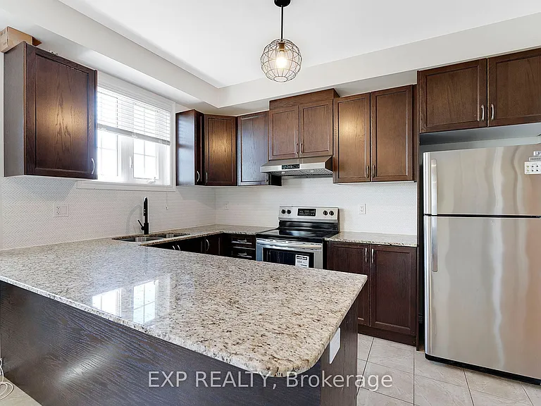 38 Miami Grv — Photo 11