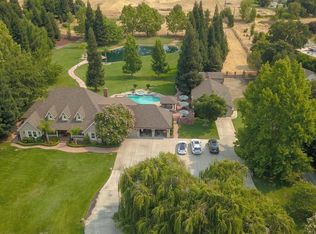 8999 Mooney Rd, Elk Grove, CA 95624