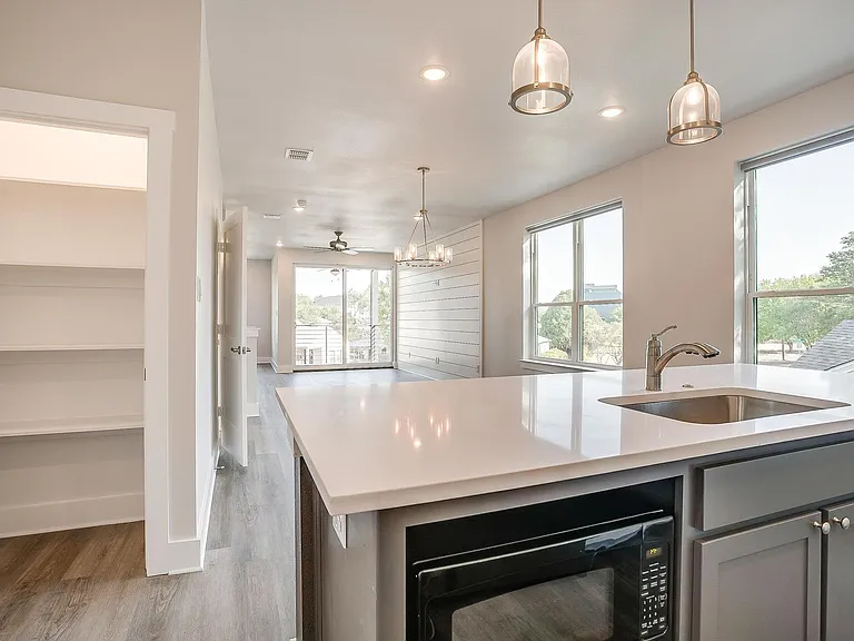 2341 Benbrook Blvd — Photo 14