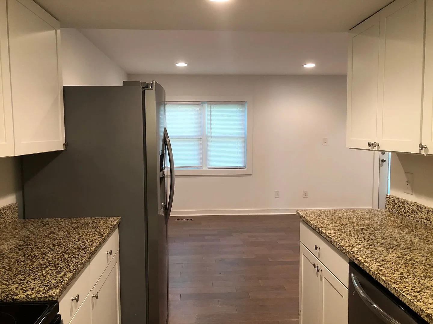 155 Woodstone Drive - Pre-Leasing August 2027 — Photo 4