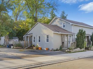 26 Metcalfe St, Cambridge, ON N1S 2N6