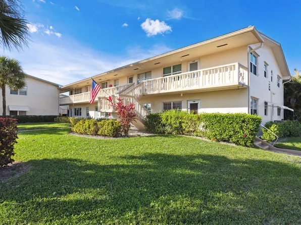 104 Coventry E #E, West Palm Beach, FL 33417