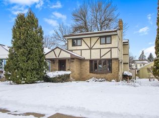 1517 Albert St N, Saint Paul, MN 55108