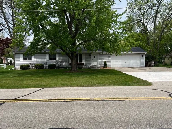 W1008 Pell Lake DRIVE, Genoa City, WI 53128