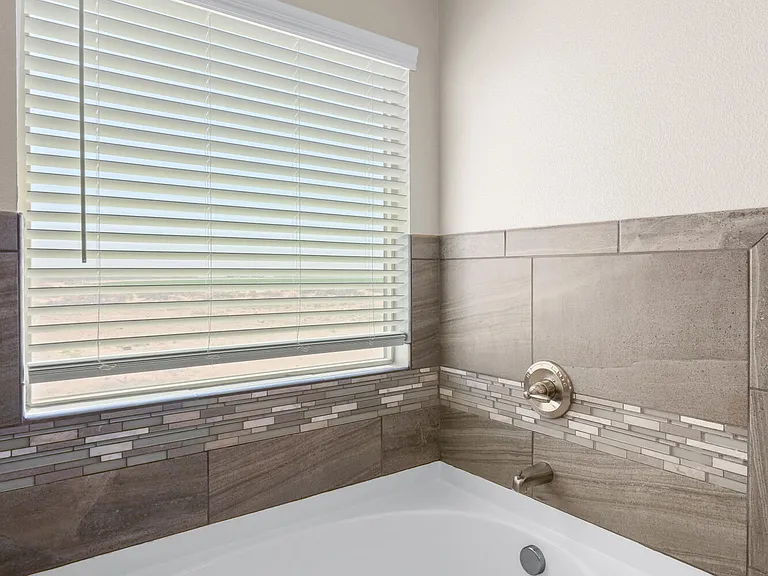 380 Canyon Vista Dr — Photo 36