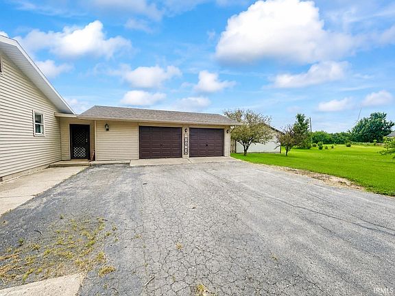 3rd image of 3097 Stateline Rd S #3