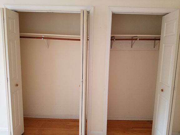 4th image of 4932 N Winthrop Ave #1