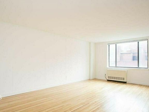 5th image of 344 E 63rd St #A7b