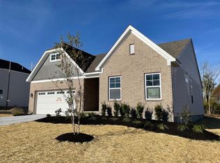 1205 Waterbury Dr, Carlisle, OH 45005