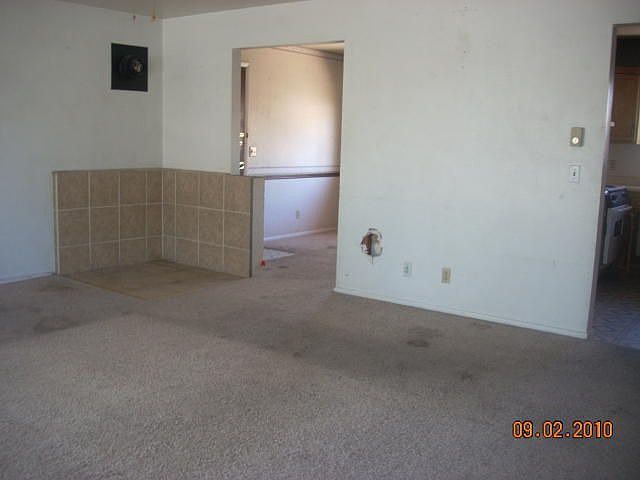 2nd image of 243 N Quail Ridge Dr