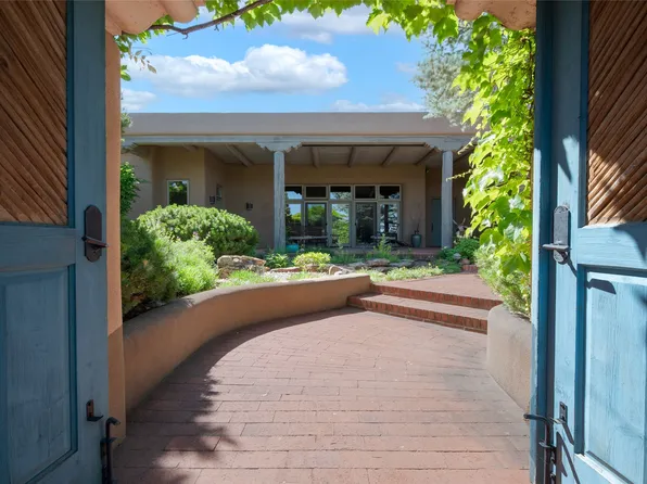 3448 Via Janna, Santa Fe, NM 87507