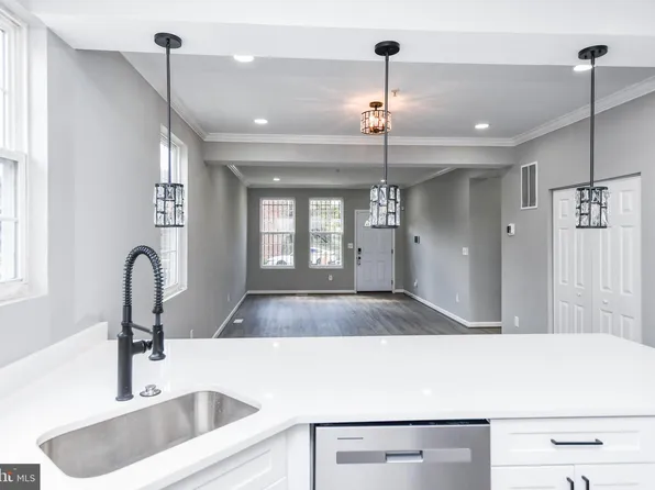 5220 Astor Pl SE, Washington, DC 20019