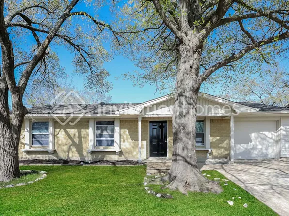 215 Adams St, Royse City, TX 75189