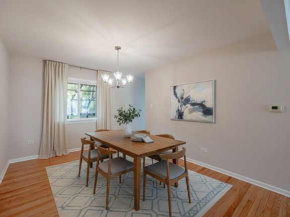 3rd image of 7104 Blackburn Ave