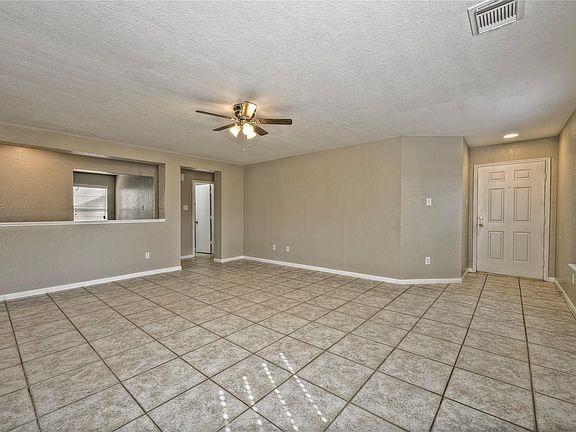 3rd image of 21111 Tanner Woods Ln