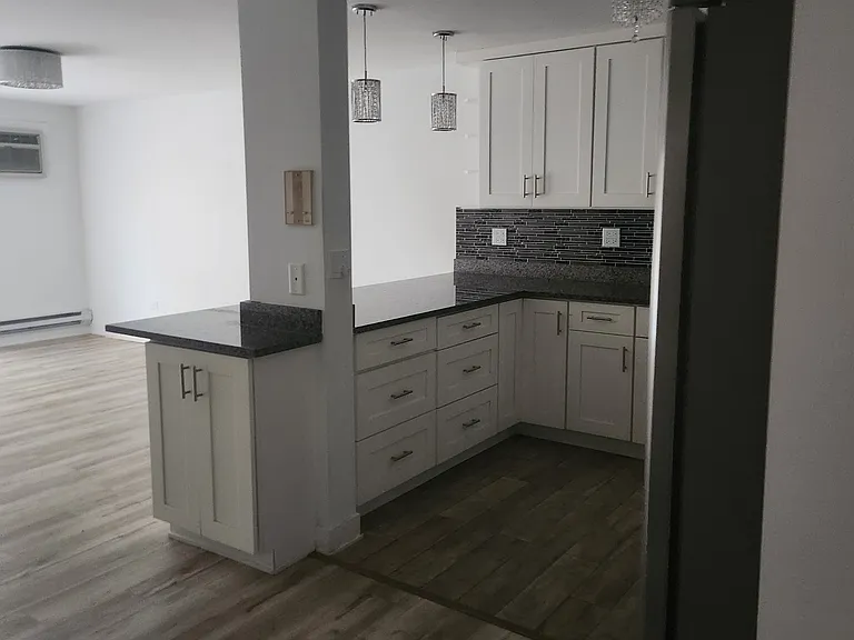 2317 N Neva Ave #304A — Photo 3