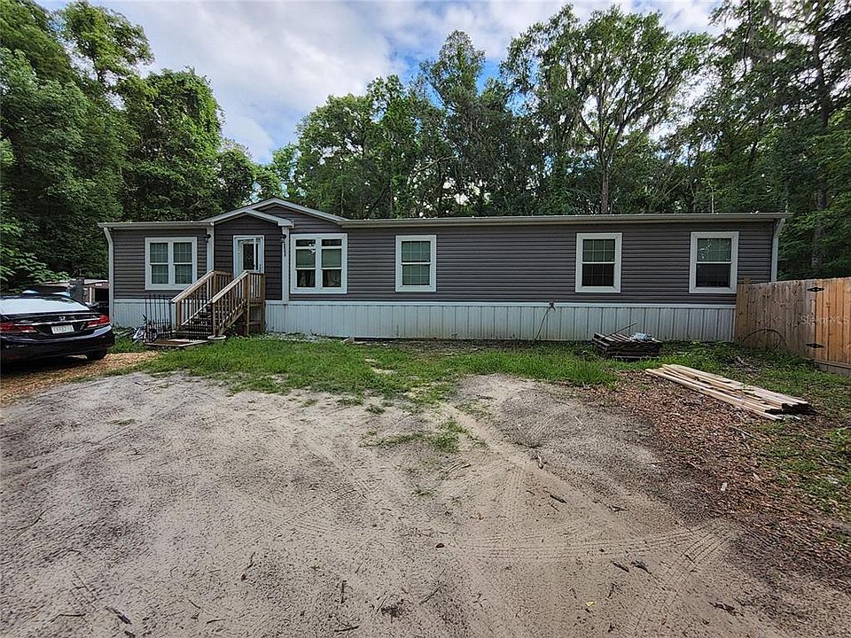 1st image of 3200 SE 107th Pl