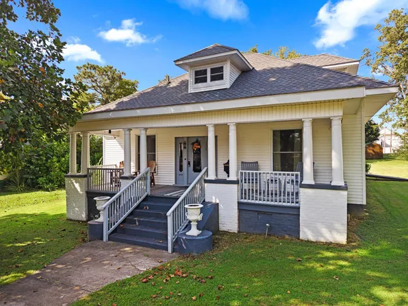 117 W Elm St, Marion, KY 42064