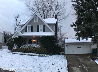 19510 Gardenview Dr, Maple Heights, OH 44137