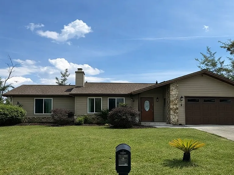 2338 Briarwood Pl — Photo 1